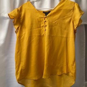 Women’s blouse gold